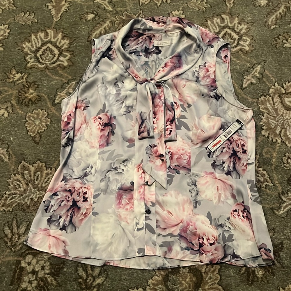 Sleeveless Top